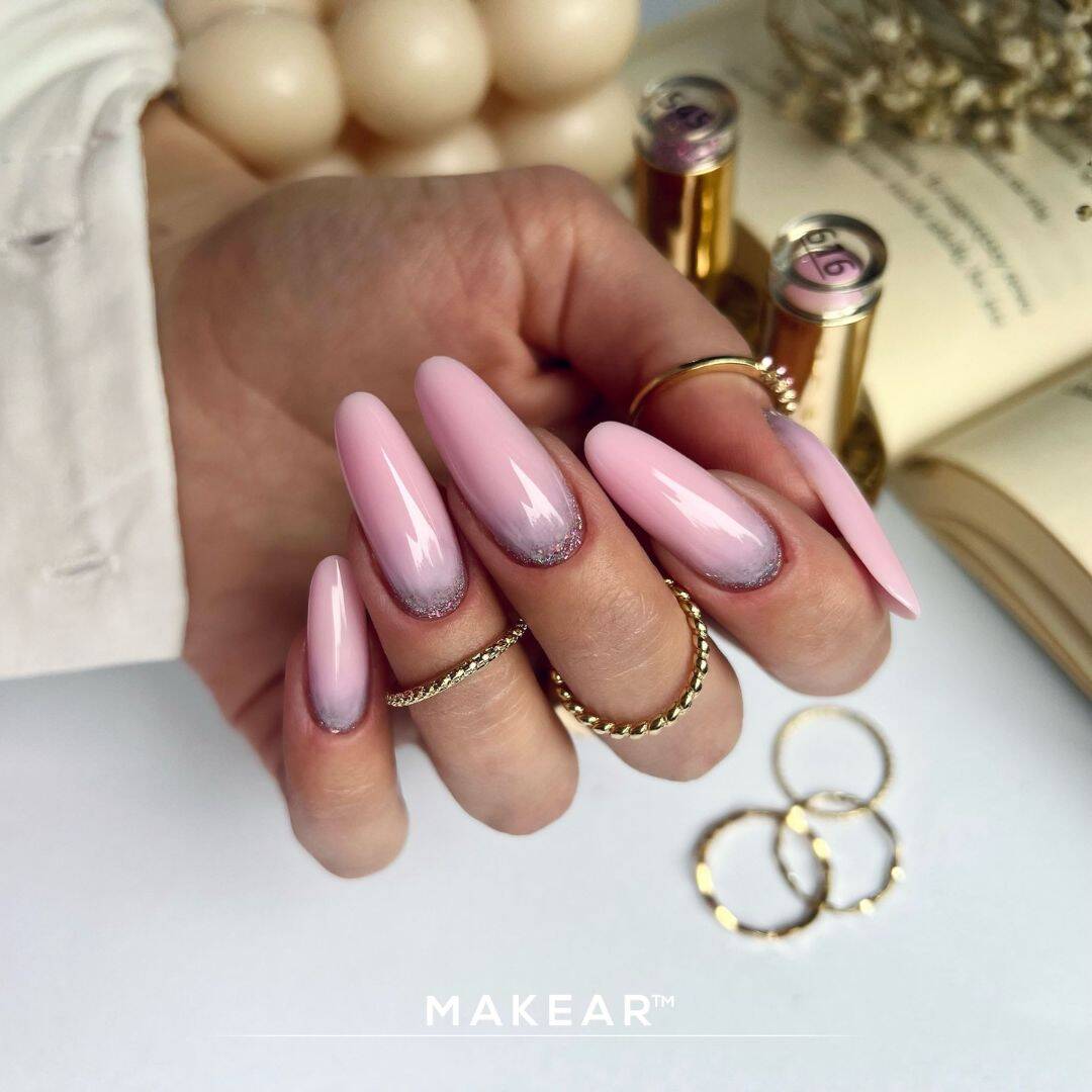 MAKEAR Esmalte semipermanente 616 Fiancée 8ml