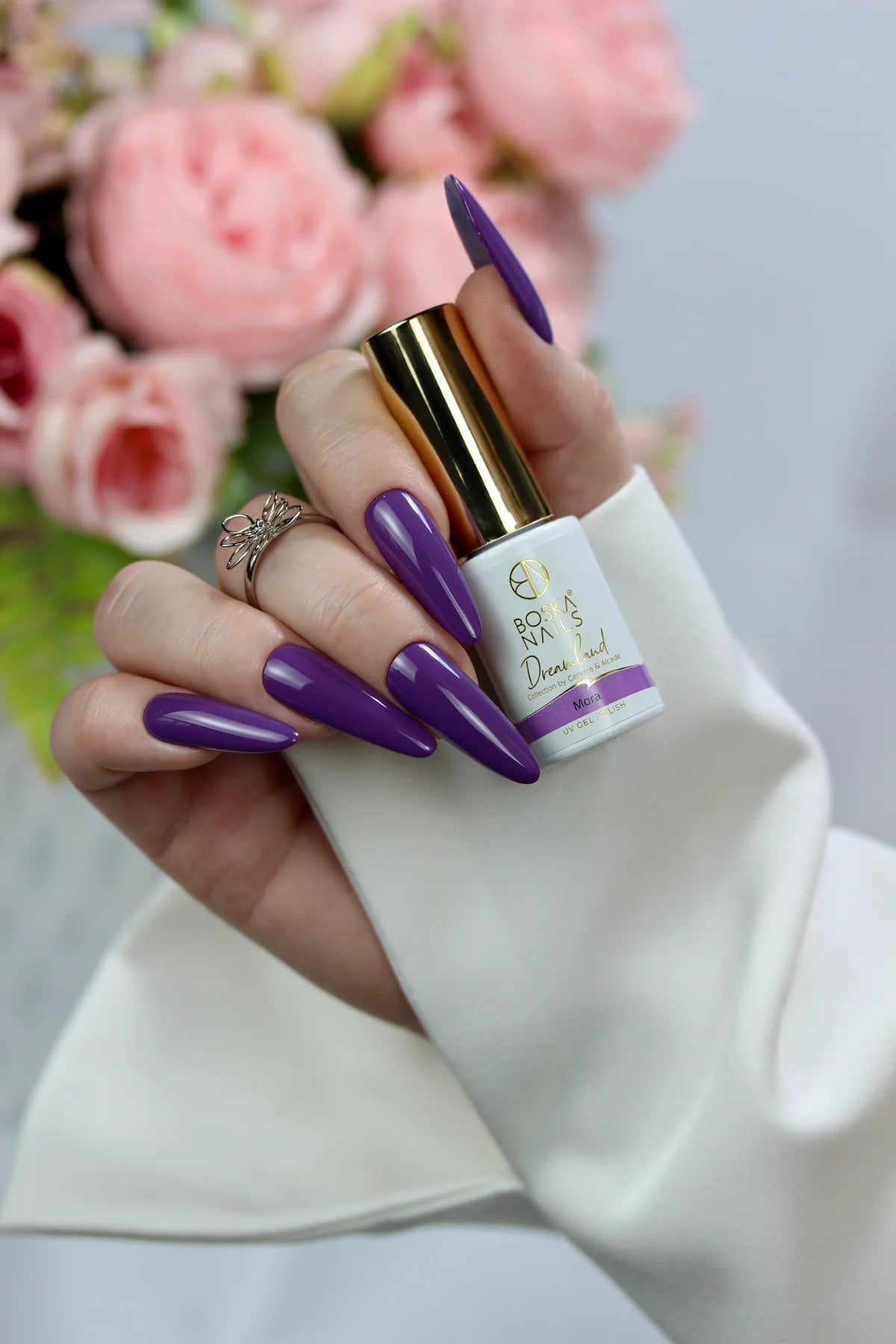 Esmalte semipermanente Uva Nº522-6ml