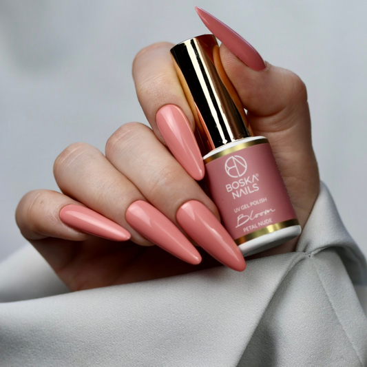 Esmalte Semipermanente Petal Nude nº585 6ml