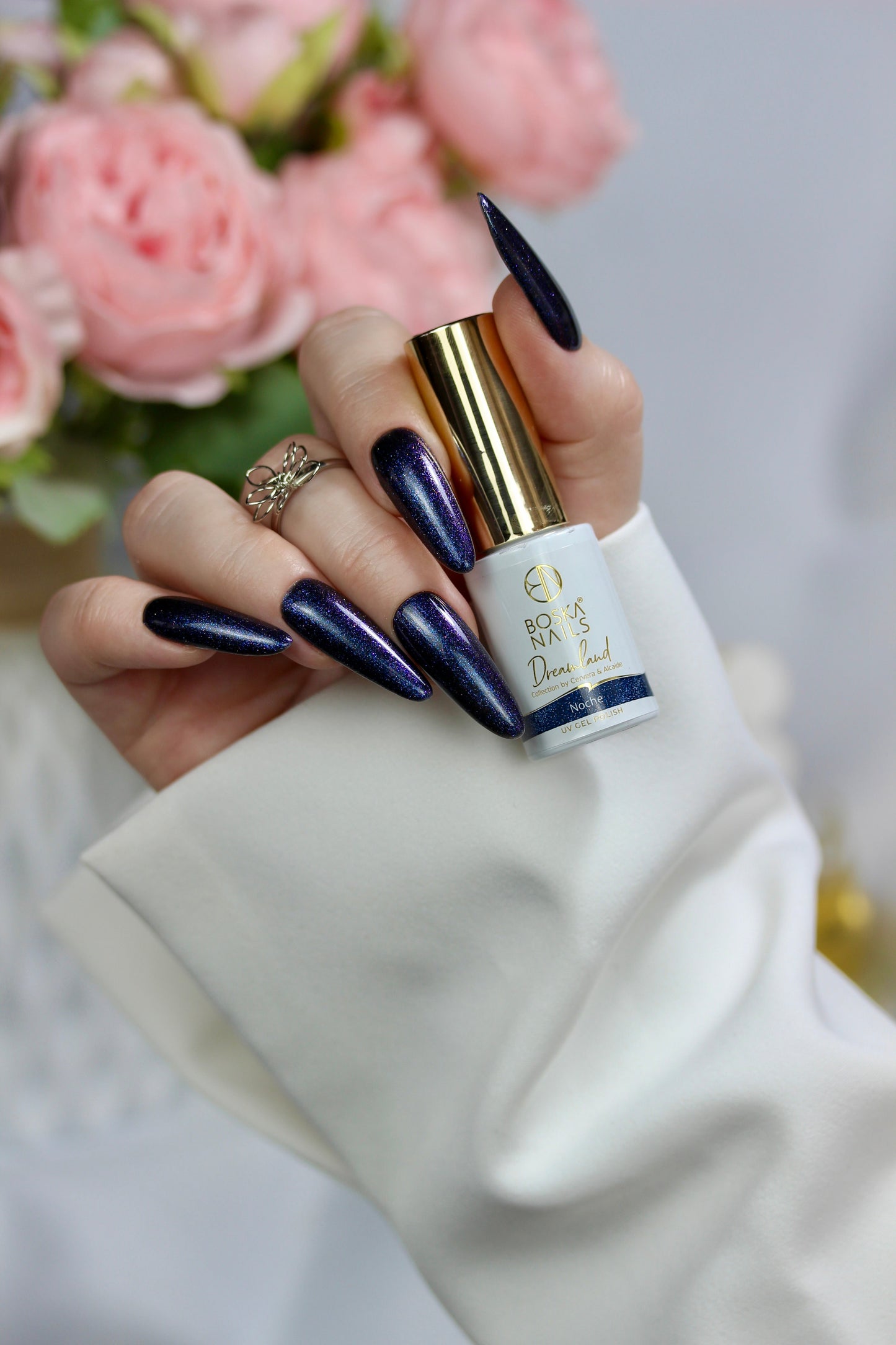 Esmalte Semipermanente Noche Nº518 - 6ml