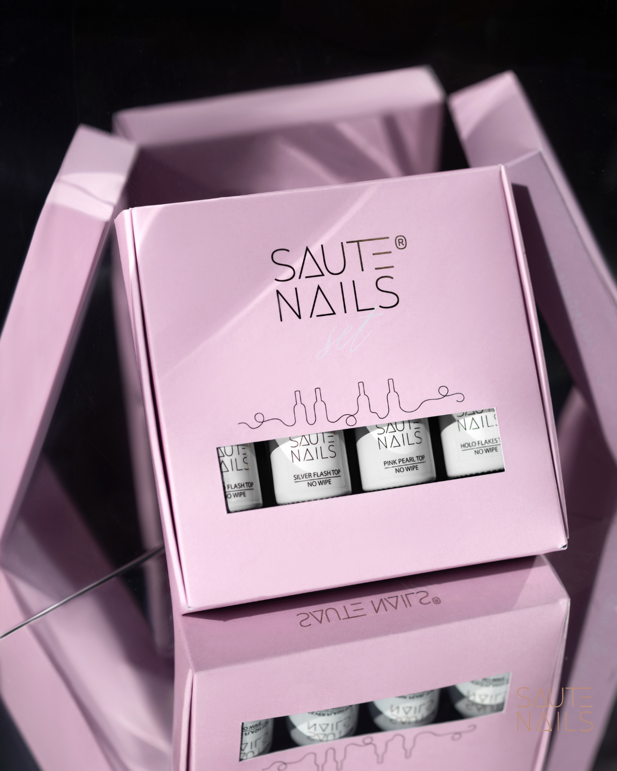 Saute Nails Tops