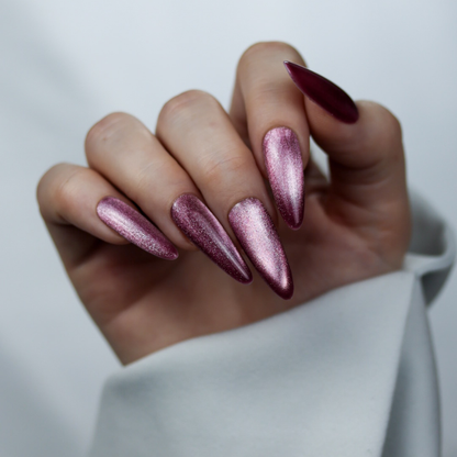Esmalte Semipermanente Cat Eye Viral Mars nº496 6ml